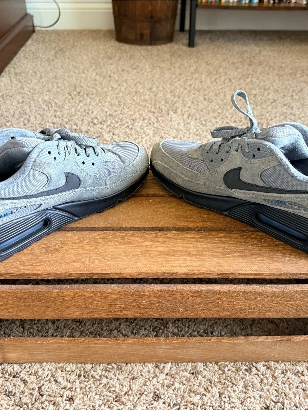 Men’s Nike Air Max 90 athletic shoes